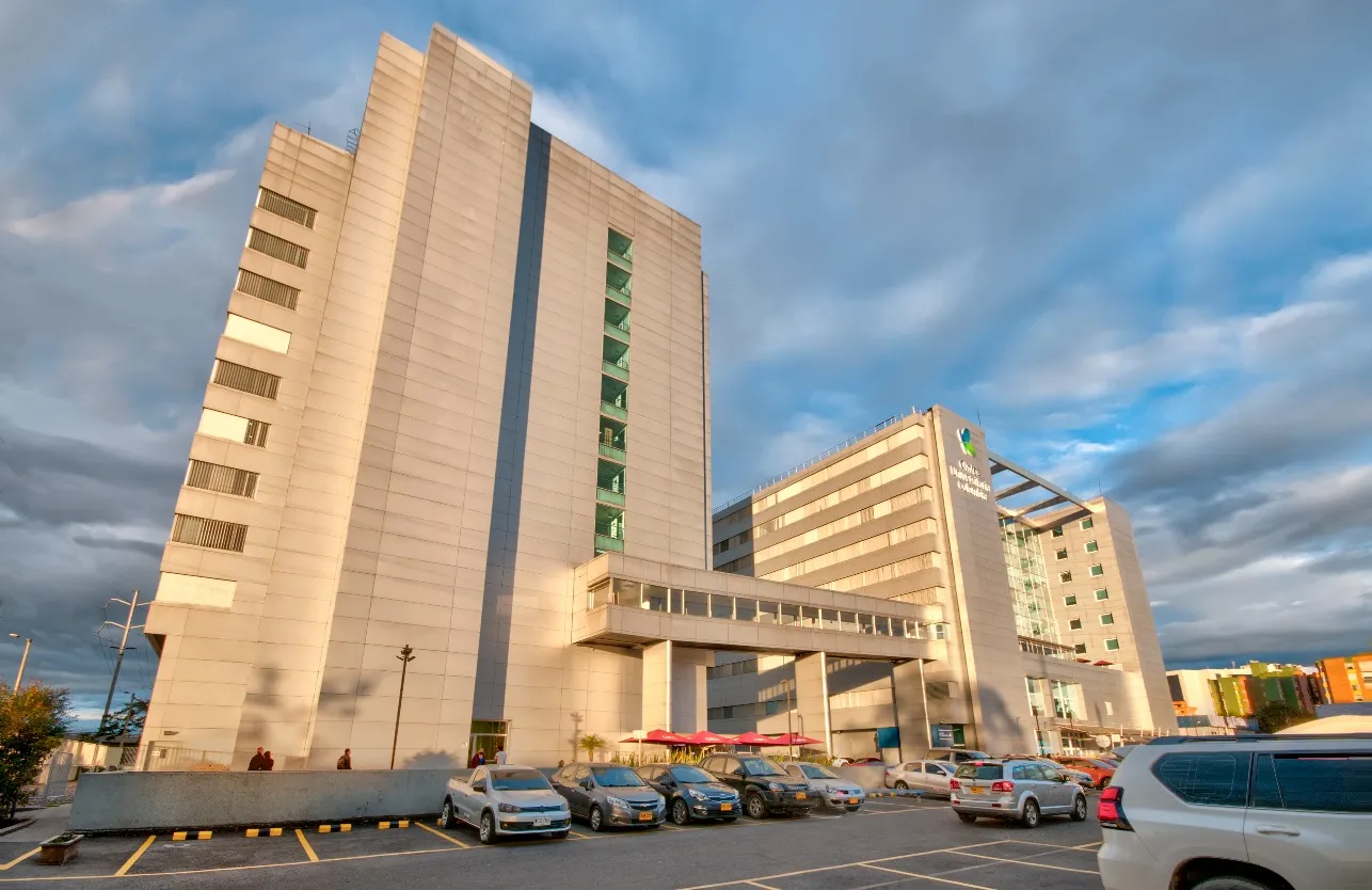 Clínica Universitaria Colombia en Bogotá, hospital de alta complejidad y atención médica integral