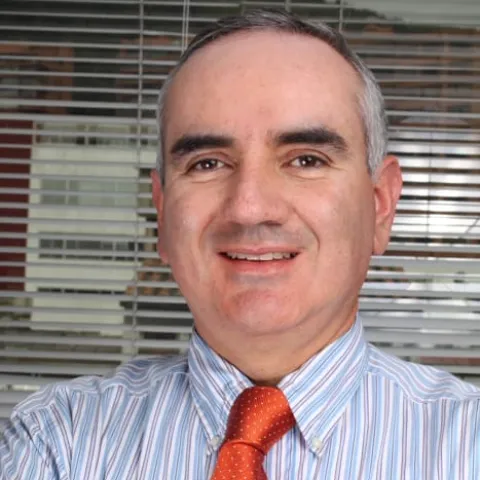 Doctor Diego Rodríguez especialista en la Clínica Universitaria Colombia en Bogotá